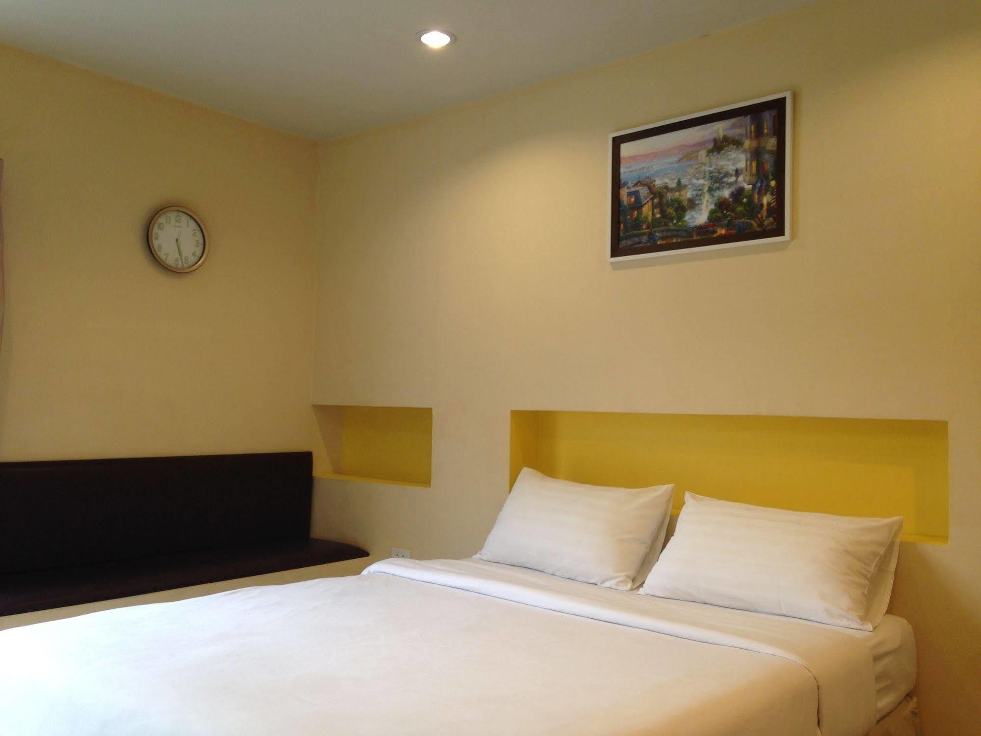 C2 Residence Lampang Luaran gambar